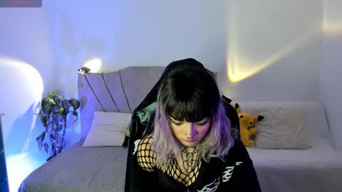 ravencollen online show from 11.06.25