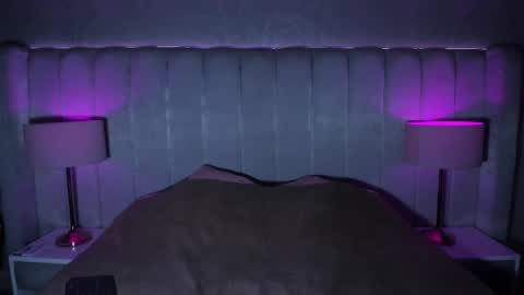 Ravenfox  online show from 04.11.26