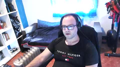 ravingr3d3 online show from 02.17.25