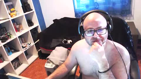 ravingr3d3 online show from 02.21.25