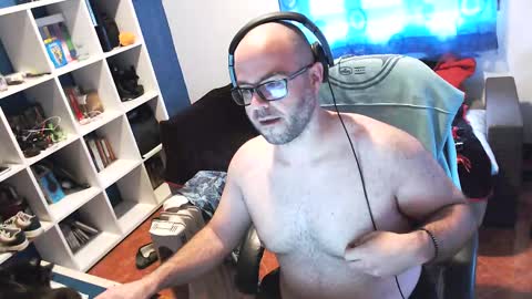 ravingr3d3 online show from 02.24.25