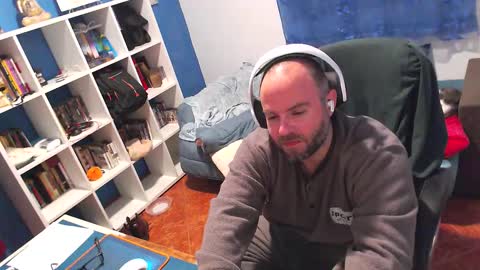 ravingr3d3 online show from 02.18.26