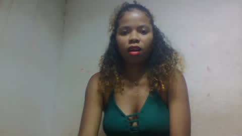 Snapshot of ravomamy chatting on 11.12.25 ravomamy online show from 11.12.25