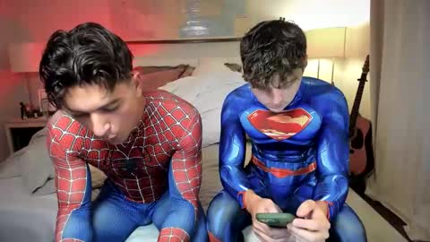 Snapshot of rawr_itsben chatting on 10.23.25 Its Ben online show from 10.23.25