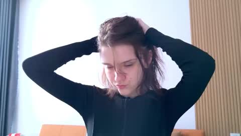 Ray-Ray online show from 11.28.25