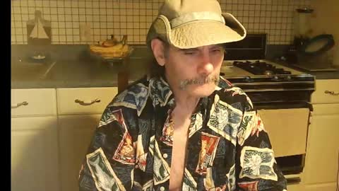 Ray online show from 10.08.25