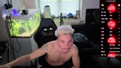 Rayzel online show from 04.13.26