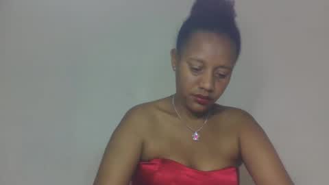 razanastine online show from 11.19.25