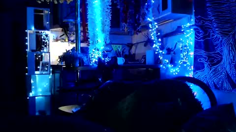 Snapshot of raziel_haze chatting on 01.01.25 Yrriel Strife Candy-Demon Caveboy mr. Cringe online show from 01.01.25