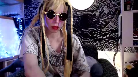 Snapshot of raziel_haze chatting on 02.24.25 Yrriel Strife Candy-Demon Caveboy mr. Cringe online show from 02.24.25