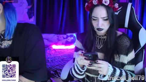 My kittensIm on vacation until July 25th. You can join the fan club  free content  online show from 02.13.26