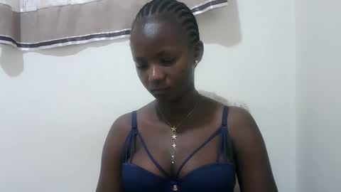 queen online show from 10.12.25