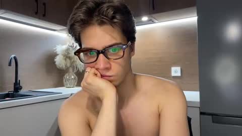 AliceEve online show from 02.15.25