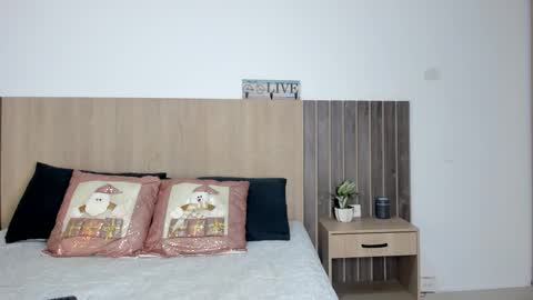 I invite you to my birthday on November 3th  online show from 01.08.26