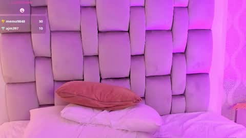 Snapshot of rebeca_watsson chatting on 11.02.25 Rebeca Whatsson online show from 11.02.25