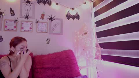 Rebeca  online show from 10.15.25