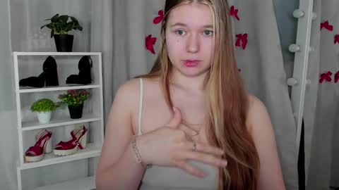 rebecca_____ online show from 02.09.25