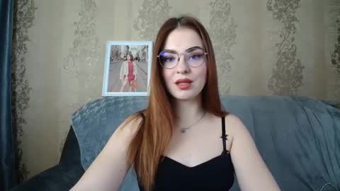 Snapshot of rebecca_ccaa chatting on 03.06.25 Rebecca online show from 03.06.25