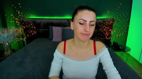 rebecca_diamonds online show from 01.26.25