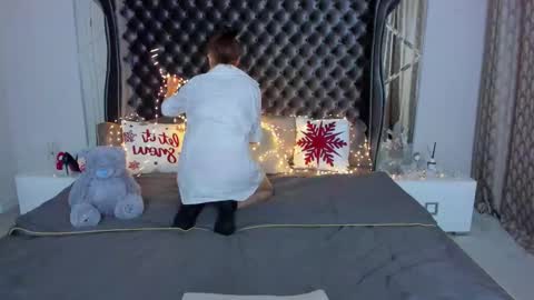 rebecca_diamonds online show from 01.08.26