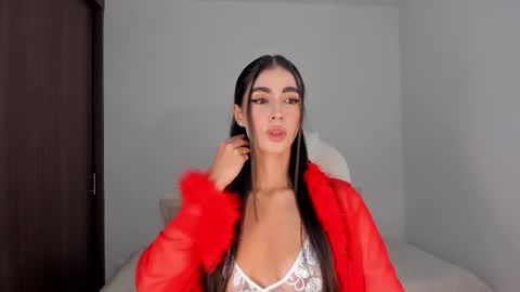 Snapshot of rebeccabaxter chatting on 02.15.25 Rebecca online show from 02.15.25