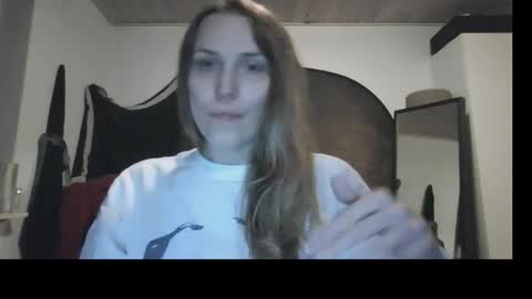 Keely KeKe Kiwi online show from 11.01.25