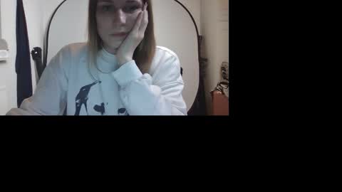 Keely KeKe Kiwi online show from 11.08.25