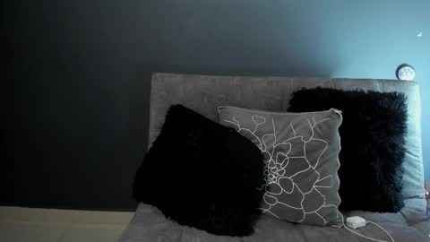 twitter REECET26 instagram RECCETAYLOR online show from 09.27.25