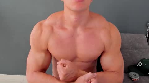 twitter REECET26 instagram RECCETAYLOR online show from 10.04.25