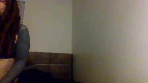 Snapshot of red_eyed_roze chatting on 12.04.24 red_eyed_roze online show from 12.04.24