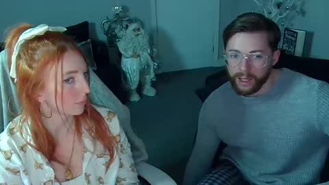 Red -  online show from 12.15.24