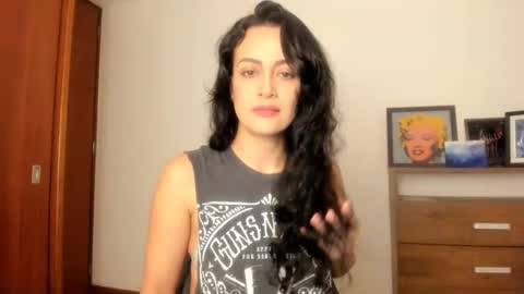 Snapshot of red_flower203 chatting on 12.11.24 red_flower203 online show from 12.11.24