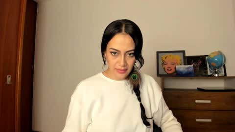 Snapshot of red_flower203 chatting on 02.23.25 red_flower203 online show from 02.23.25