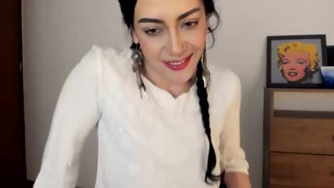 Snapshot of red_flower203 chatting on 10.14.25 red_flower203 online show from 10.14.25