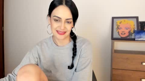 Snapshot of red_flower203 chatting on 10.23.25 red_flower203 online show from 10.23.25