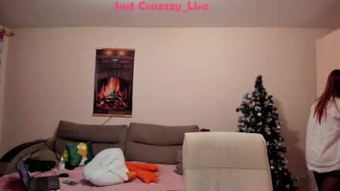 Snapshot of red_fox777 chatting on 01.01.25 Lisa online show from 01.01.25