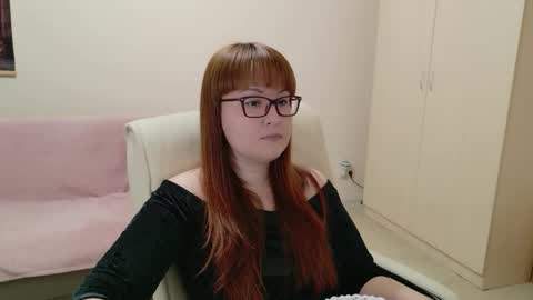 Lisa online show from 12.04.25