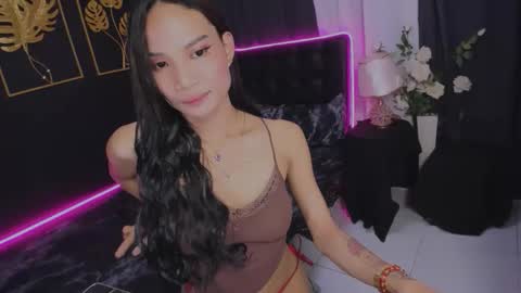 danika linn online show from 11.22.25