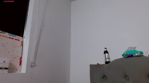 IG   OF red moonn online show from 01.13.25