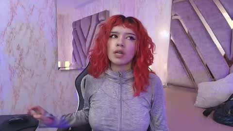 Snapshot of red_pandaa chatting on 11.12.25 red_pandaa online show from 11.12.25