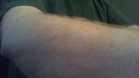 Snapshot of red_sea_bear chatting on 03.10.25 red_sea_bear online show from 03.10.25