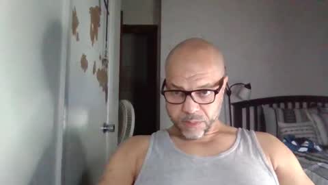 Snapshot of redbone441 chatting on 04.24.26 Redbone online show from 04.24.26