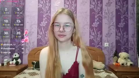 Snapshot of redbullvibe chatting on 01.09.26 Mia online show from 01.09.26