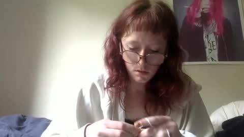 redcassie666 online show from 04.28.26