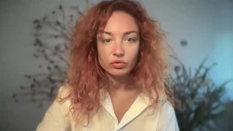 reddgirll online show from 09.23.25