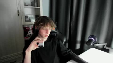 reddissq online show from 12.27.24