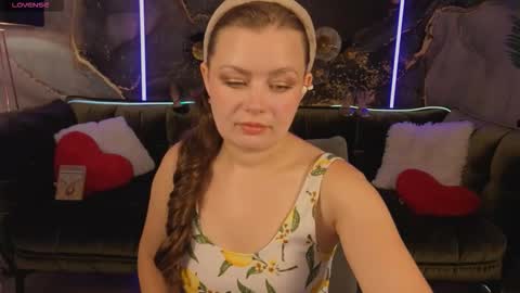 Lily online show from 09.12.25