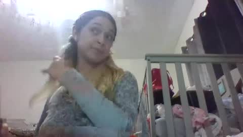 Snapshot of reddwaxx chatting on 11.19.25 reddwaxx online show from 11.19.25