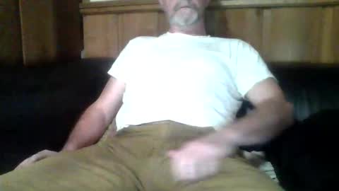 Snapshot of redfox60010 chatting on 04.19.26 redfox60010 online show from 04.19.26
