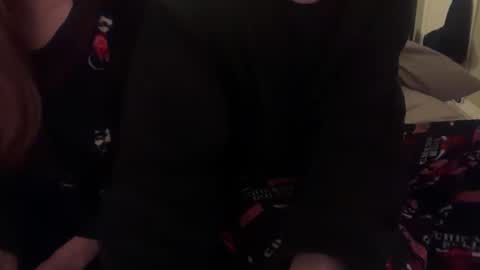 Redhead and BigPeenar online show from 12.21.25